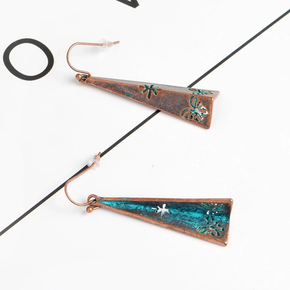 Vintage Earrings - Picture 5 of 5